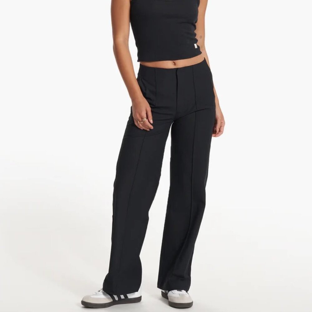 Vuori Meta Wideleg VersaLife™ Pant, Black, XL Regular, EUC